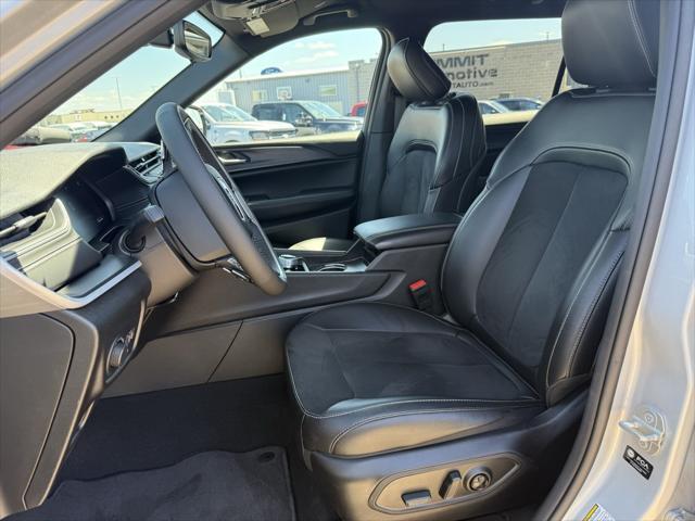 used 2024 Jeep Grand Cherokee L car