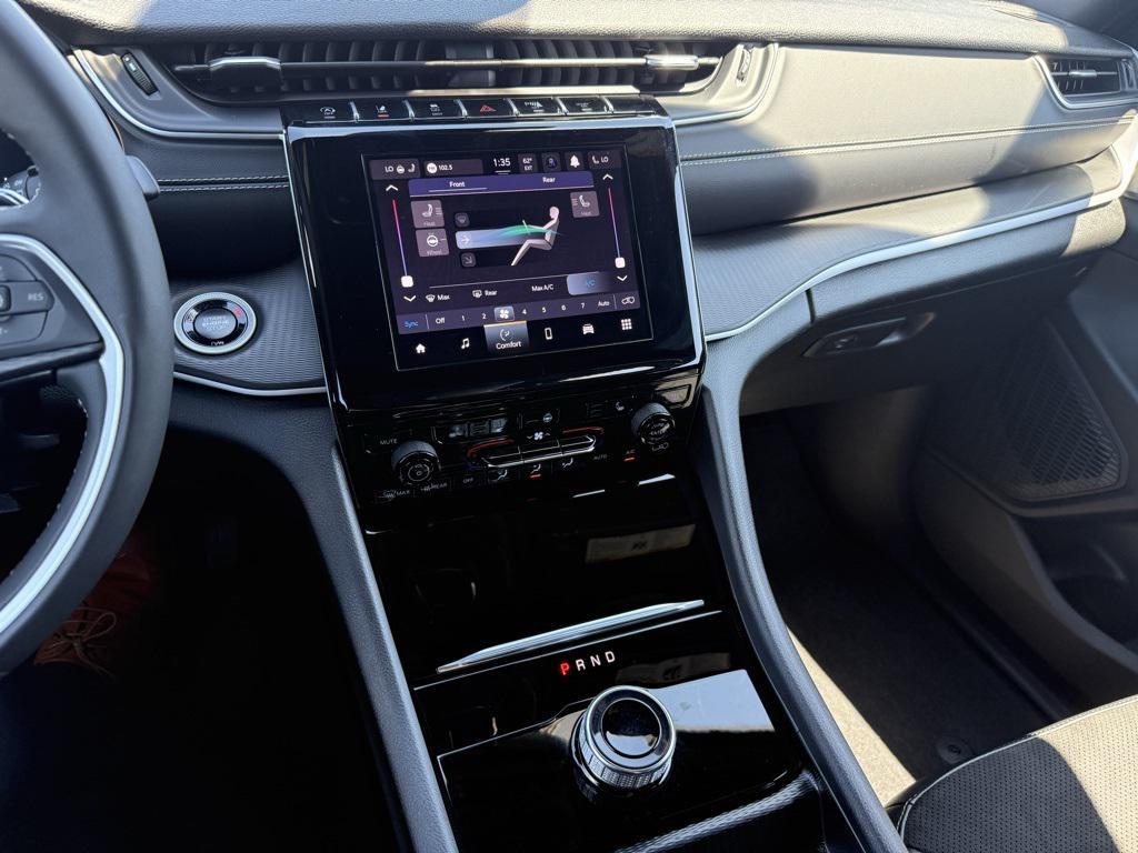 used 2024 Jeep Grand Cherokee L car, priced at $35,991