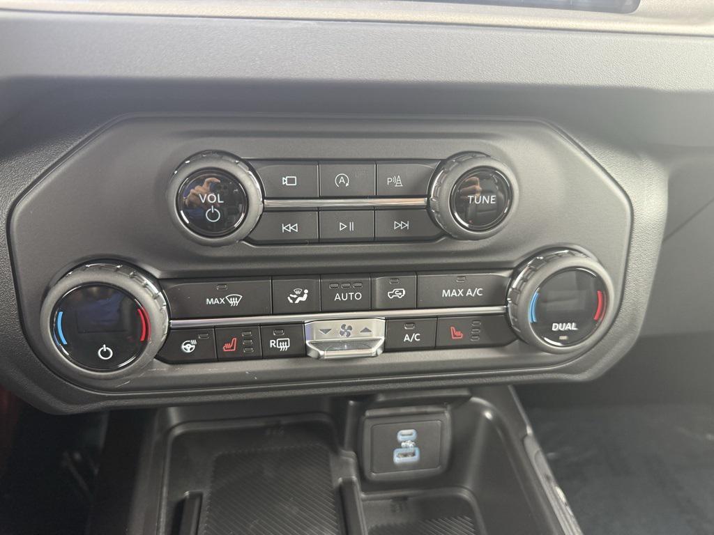 new 2025 Ford Bronco car, priced at $52,007