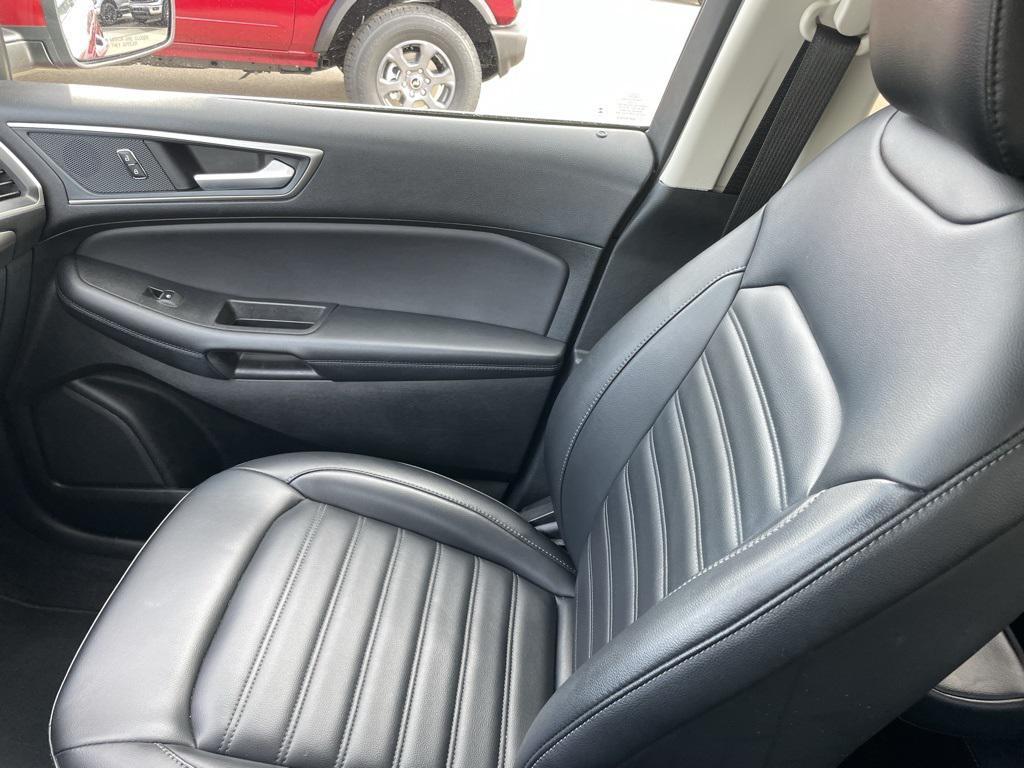 used 2024 Ford Edge car, priced at $22,999