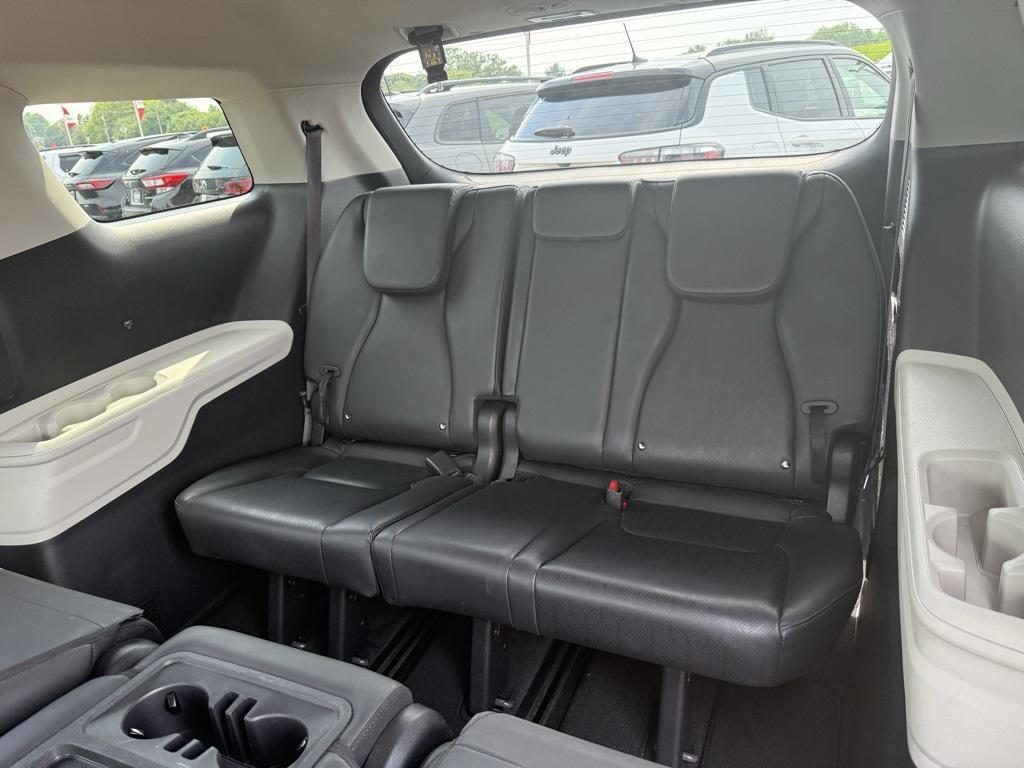 used 2024 Kia Carnival car, priced at $29,993