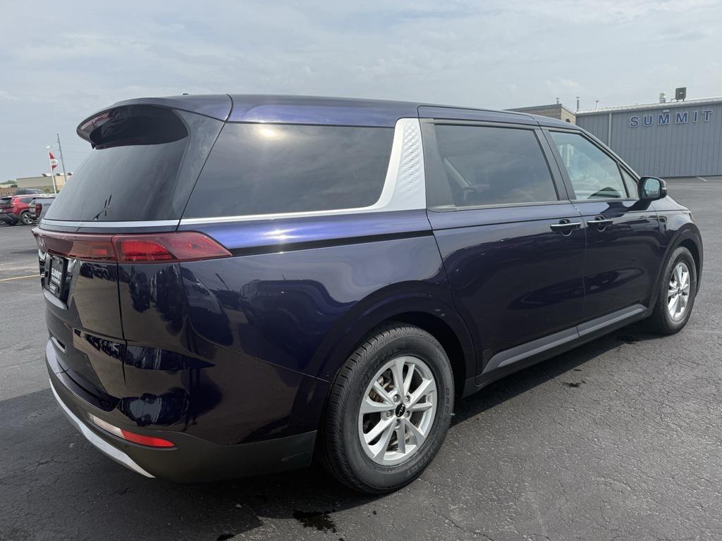used 2024 Kia Carnival car, priced at $29,993