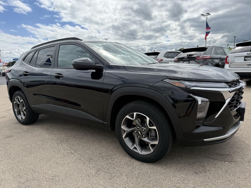 used 2024 Chevrolet Trax car, priced at $20,999