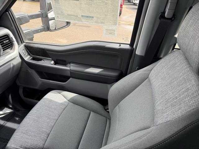 new 2025 Ford F-250 car, priced at $73,305