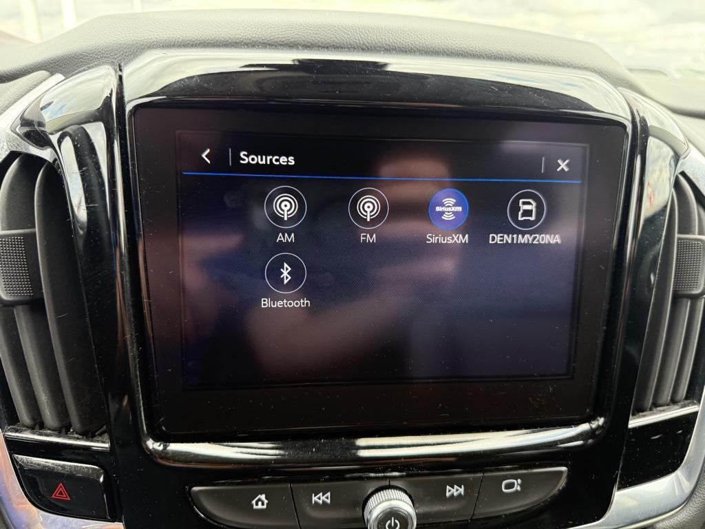 used 2021 Chevrolet Traverse car, priced at $21,999