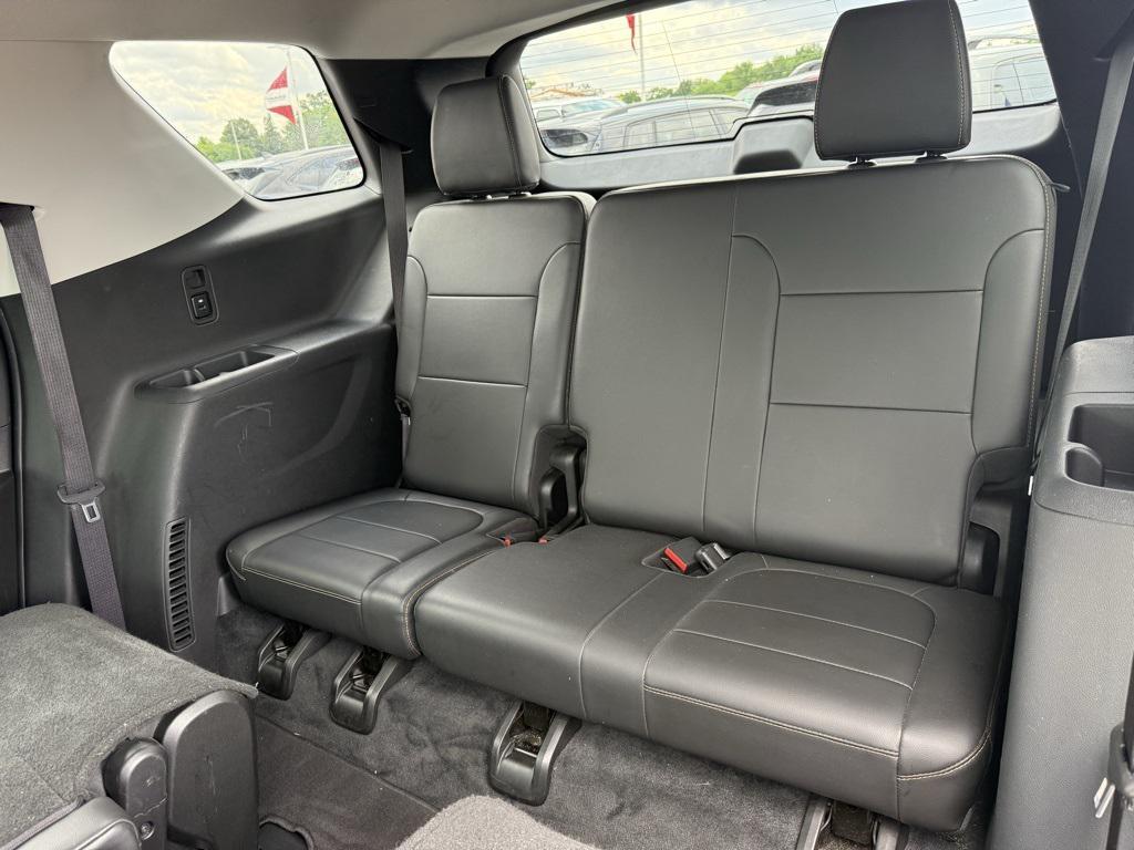 used 2021 Chevrolet Traverse car, priced at $21,999