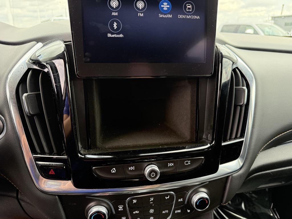 used 2021 Chevrolet Traverse car, priced at $21,999