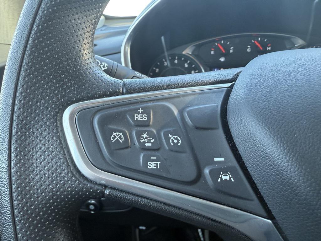 used 2023 Chevrolet Equinox car, priced at $21,492