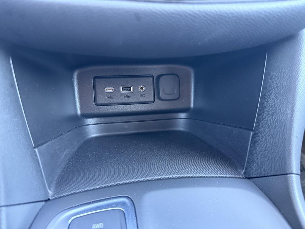 used 2023 Chevrolet Equinox car, priced at $21,492