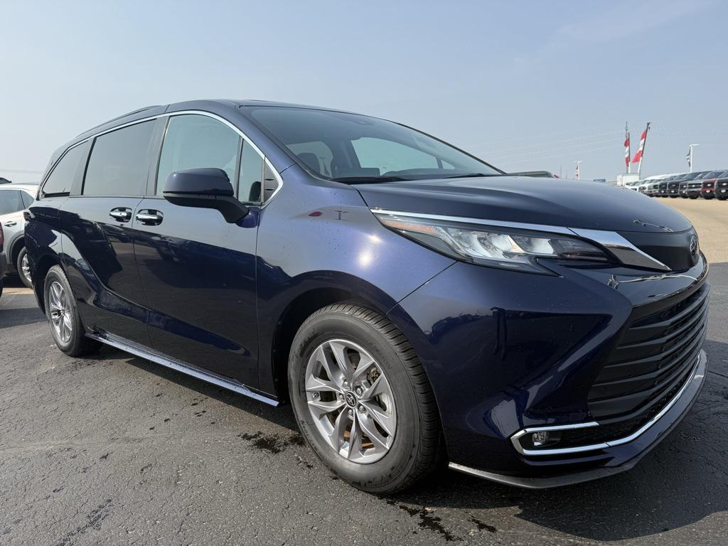 used 2023 Toyota Sienna car, priced at $37,994