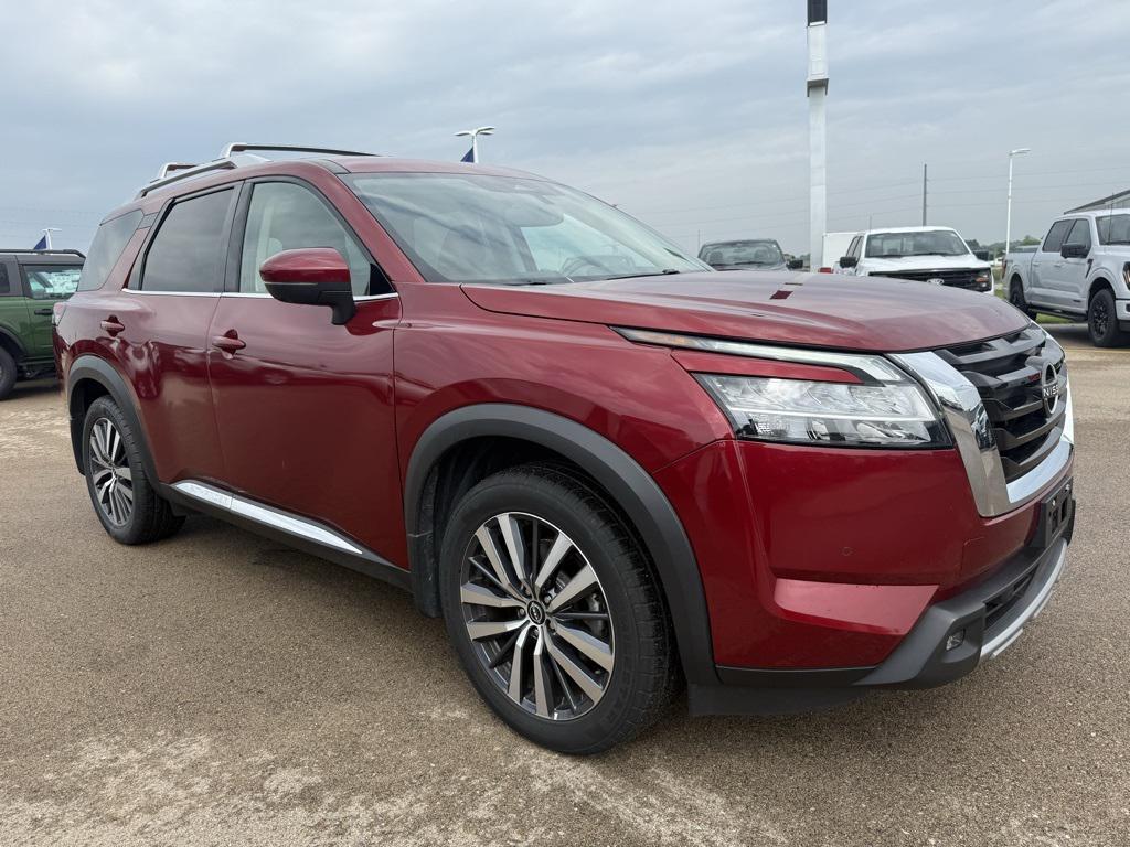 used 2022 Nissan Pathfinder car, priced at $29,995