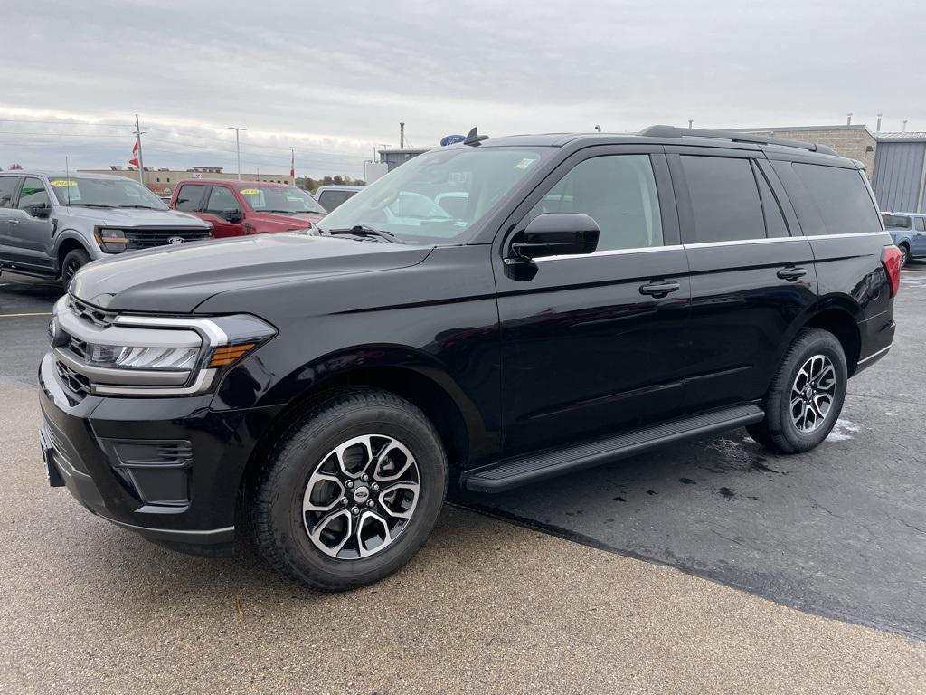 used 2024 Ford Expedition car, priced at $43,999