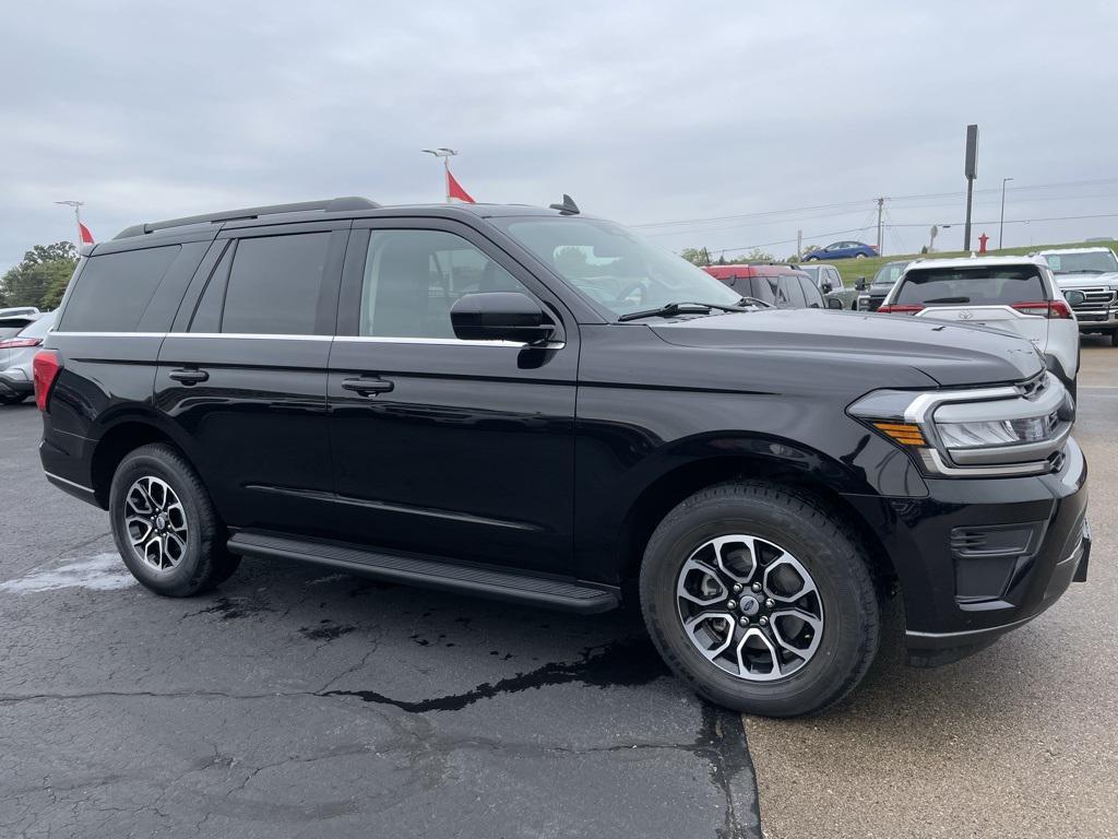 used 2024 Ford Expedition car, priced at $43,999