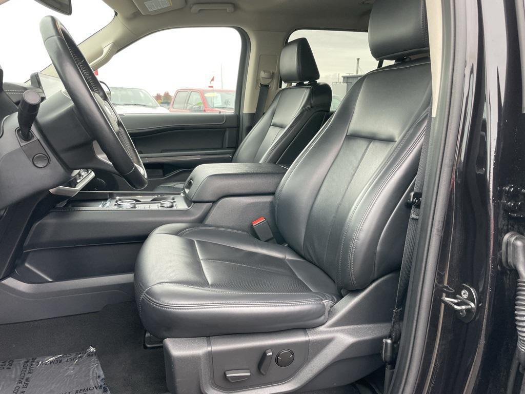 used 2024 Ford Expedition car, priced at $43,999
