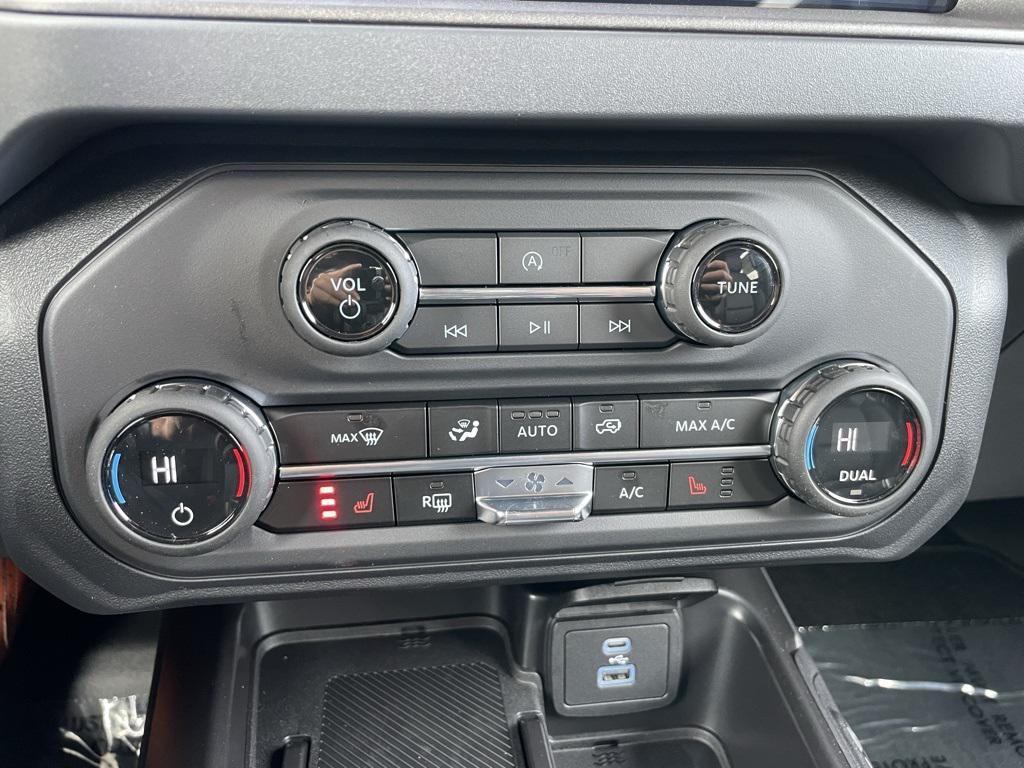 new 2025 Ford Bronco car, priced at $43,904