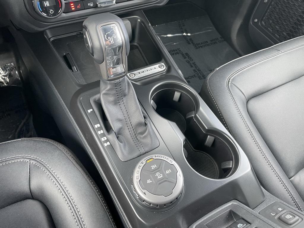 new 2025 Ford Bronco car, priced at $43,904