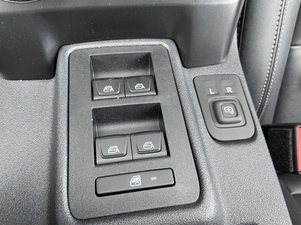 new 2025 Ford Bronco car, priced at $43,904