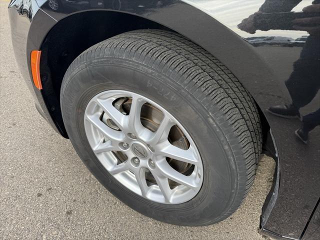 used 2023 Chrysler Pacifica car, priced at $22,999