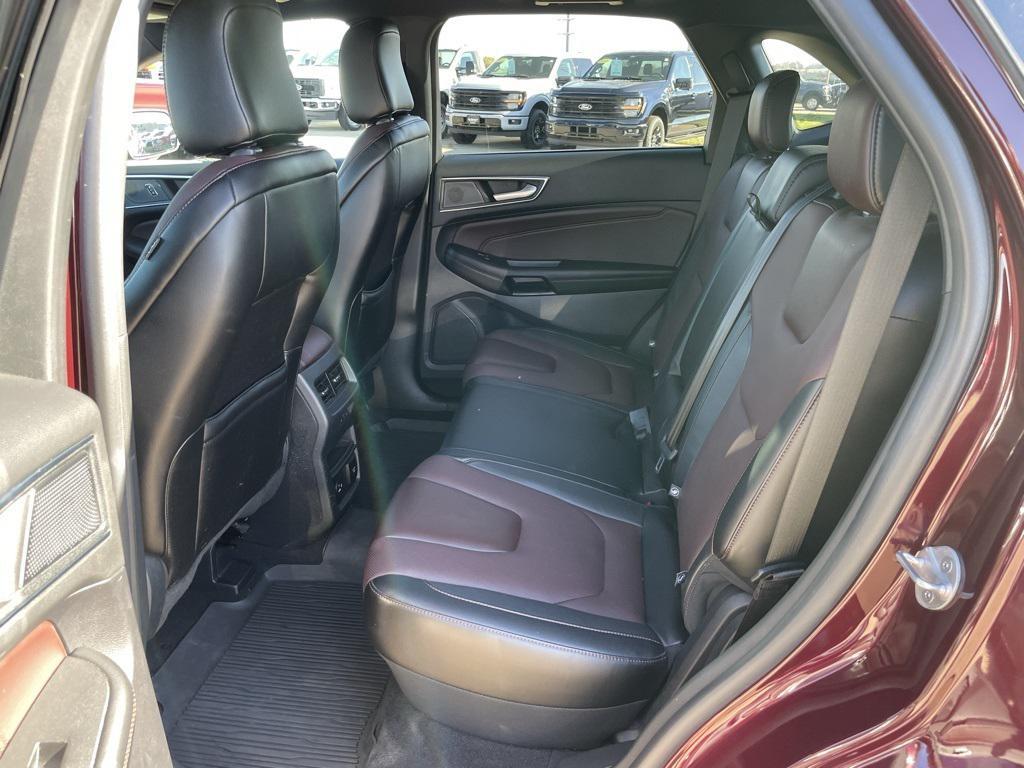 used 2021 Ford Edge car