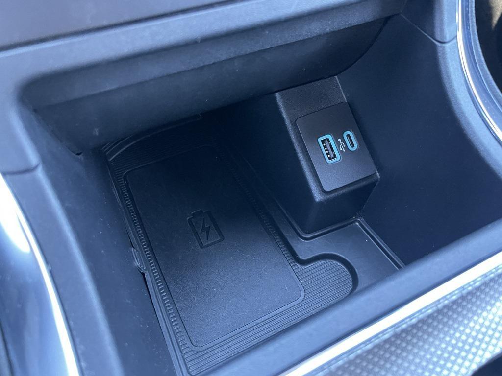 used 2021 Ford Edge car