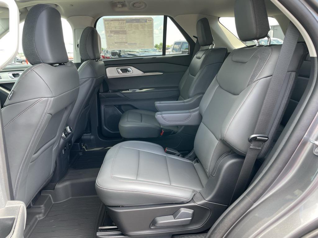 new 2025 Ford Explorer car, priced at $46,107