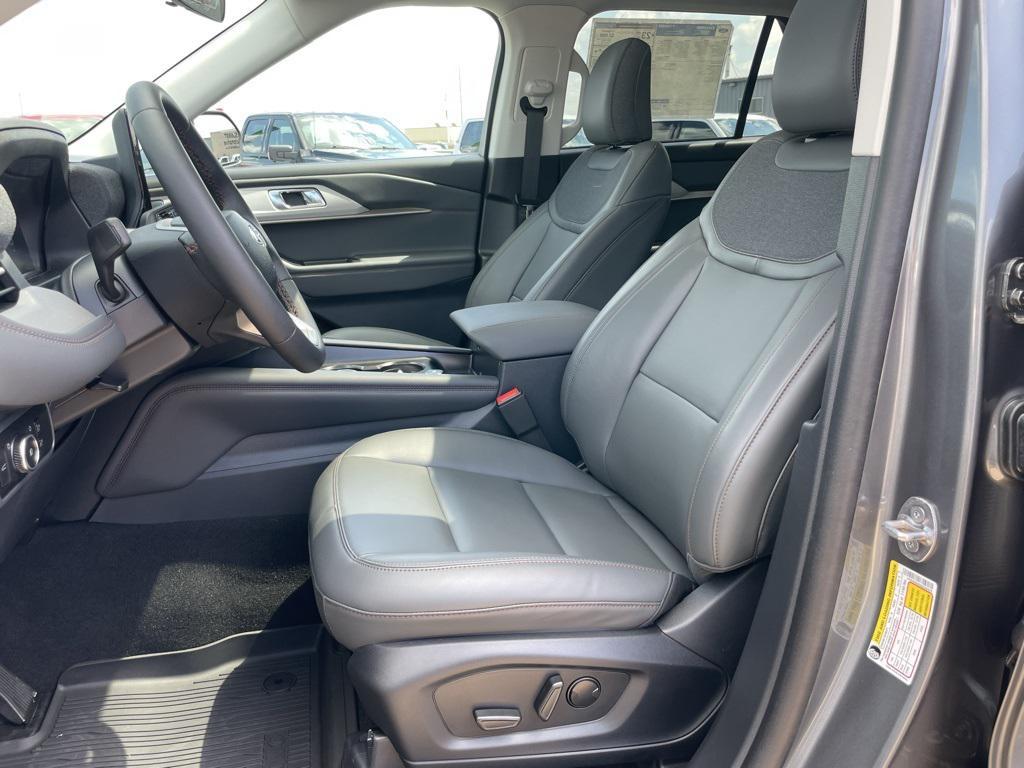 new 2025 Ford Explorer car, priced at $46,107