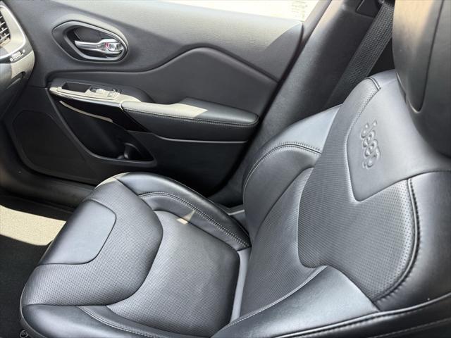 used 2023 Jeep Cherokee car, priced at $23,999