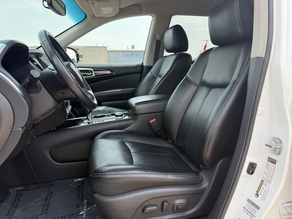 used 2015 Nissan Pathfinder car, priced at $9,999