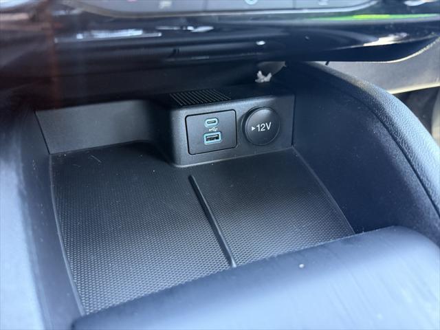 used 2022 Ford Escape car, priced at $19,999