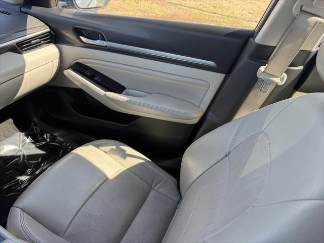used 2022 Nissan Altima car, priced at $22,999