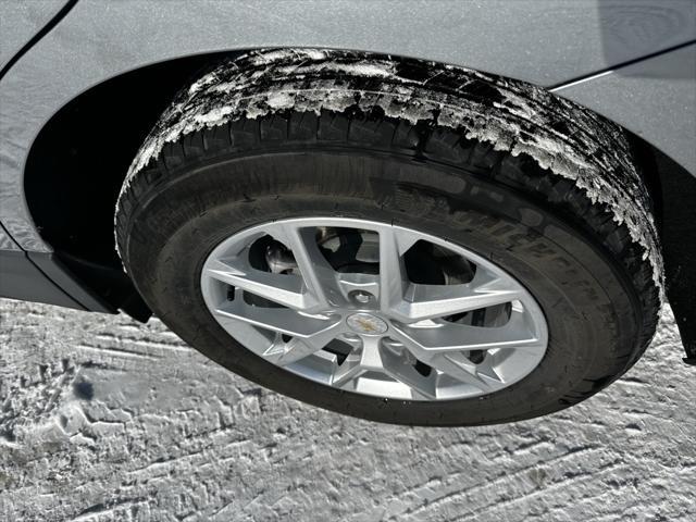 used 2024 Chevrolet Equinox car, priced at $22,999