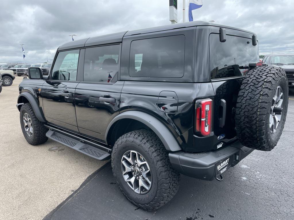 new 2025 Ford Bronco car, priced at $60,092