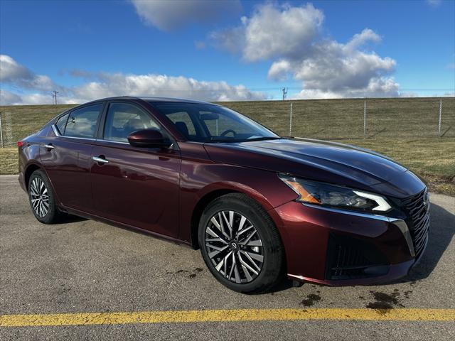 used 2023 Nissan Altima car