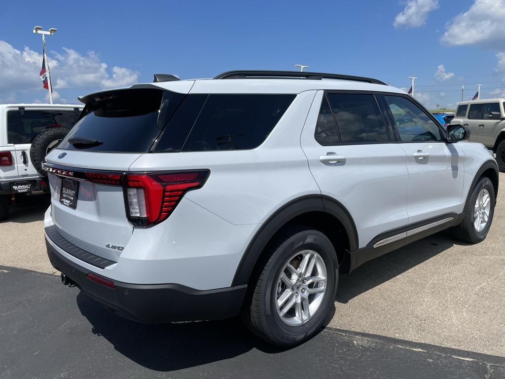 new 2025 Ford Explorer car, priced at $40,294