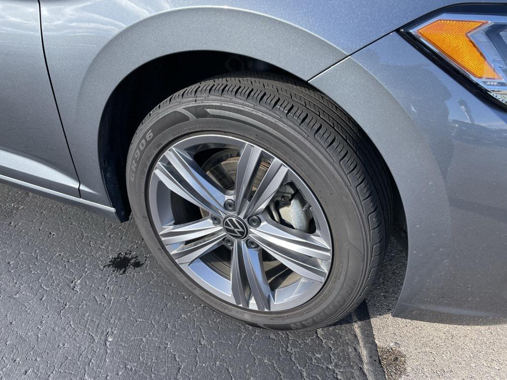 used 2024 Volkswagen Jetta car, priced at $18,999