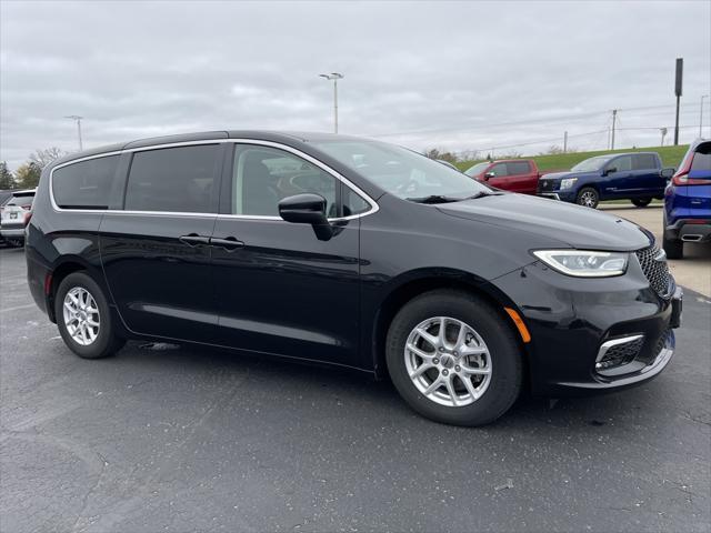 used 2023 Chrysler Pacifica car, priced at $25,499