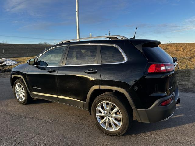 used 2017 Jeep Cherokee car