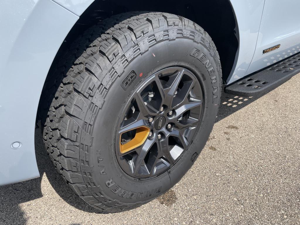 new 2025 Ford Expedition car, priced at $81,169