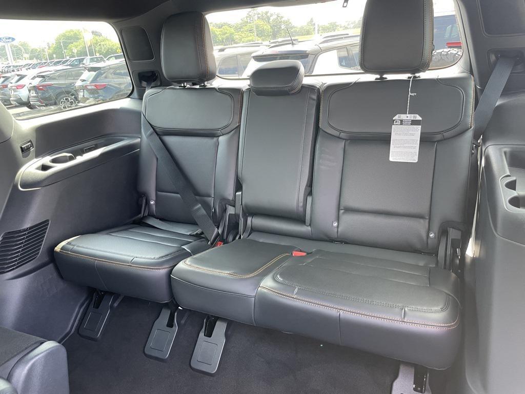 new 2025 Ford Expedition car, priced at $81,169