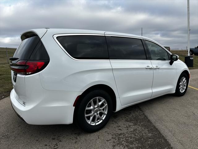 used 2023 Chrysler Pacifica car, priced at $24,999