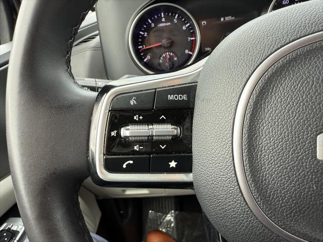 used 2024 Kia Carnival car, priced at $32,999