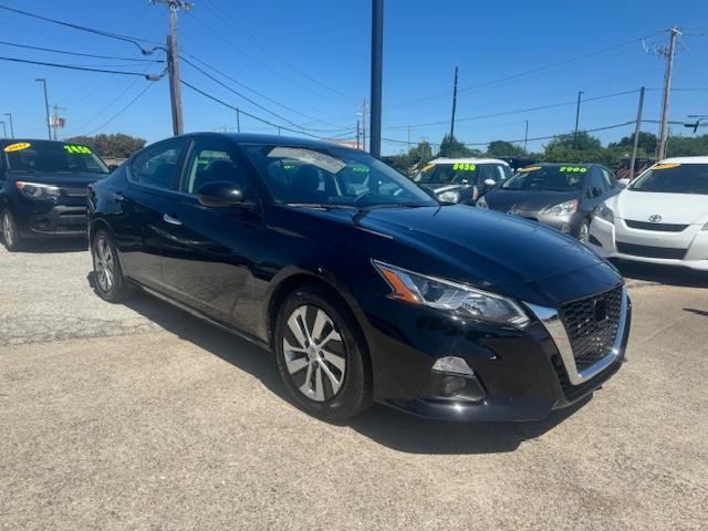 used 2019 Nissan Altima car, priced at $12,900