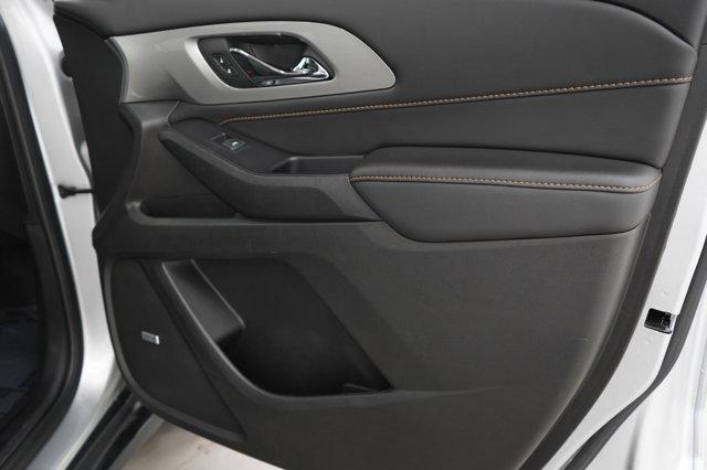 used 2021 Chevrolet Traverse car, priced at $28,998