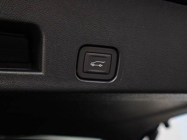 new 2025 Chevrolet Traverse car, priced at $47,998