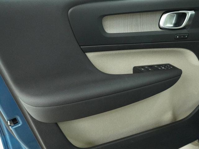used 2023 Volvo XC40 car, priced at $36,998