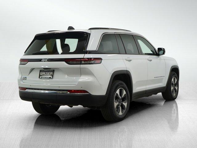 used 2022 Jeep Grand Cherokee car, priced at $33,899