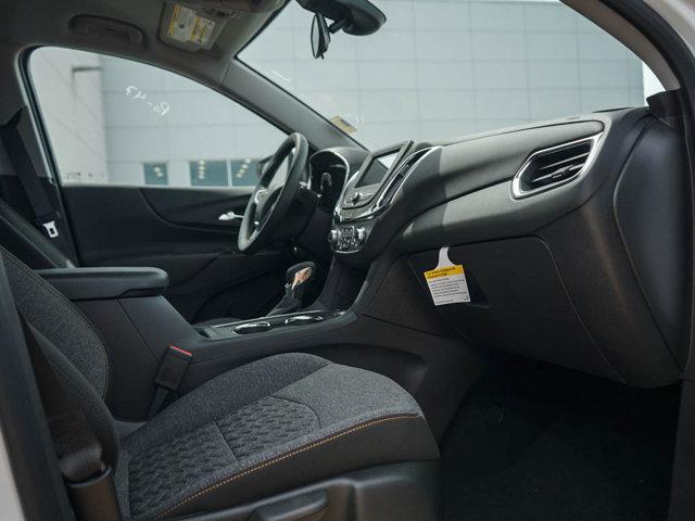 new 2024 Chevrolet Equinox car, priced at $30,015
