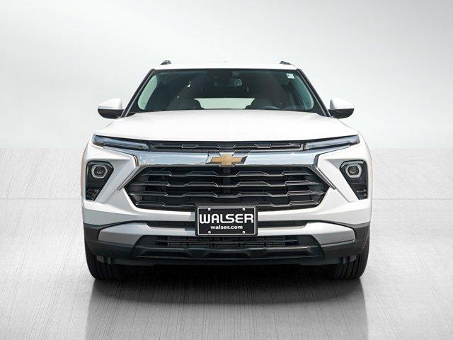 new 2025 Chevrolet TrailBlazer car, priced at $28,598