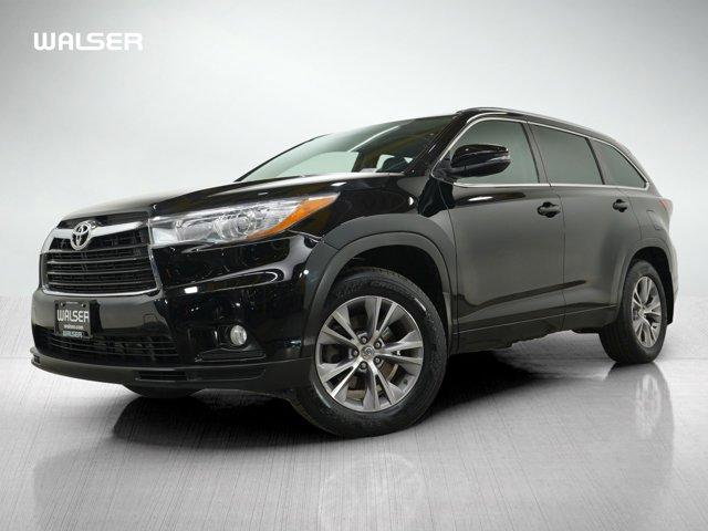 used 2015 Toyota Highlander car, priced at $15,699