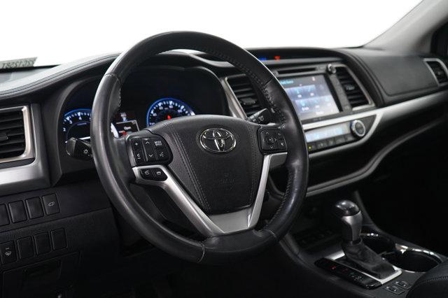 used 2015 Toyota Highlander car, priced at $15,699